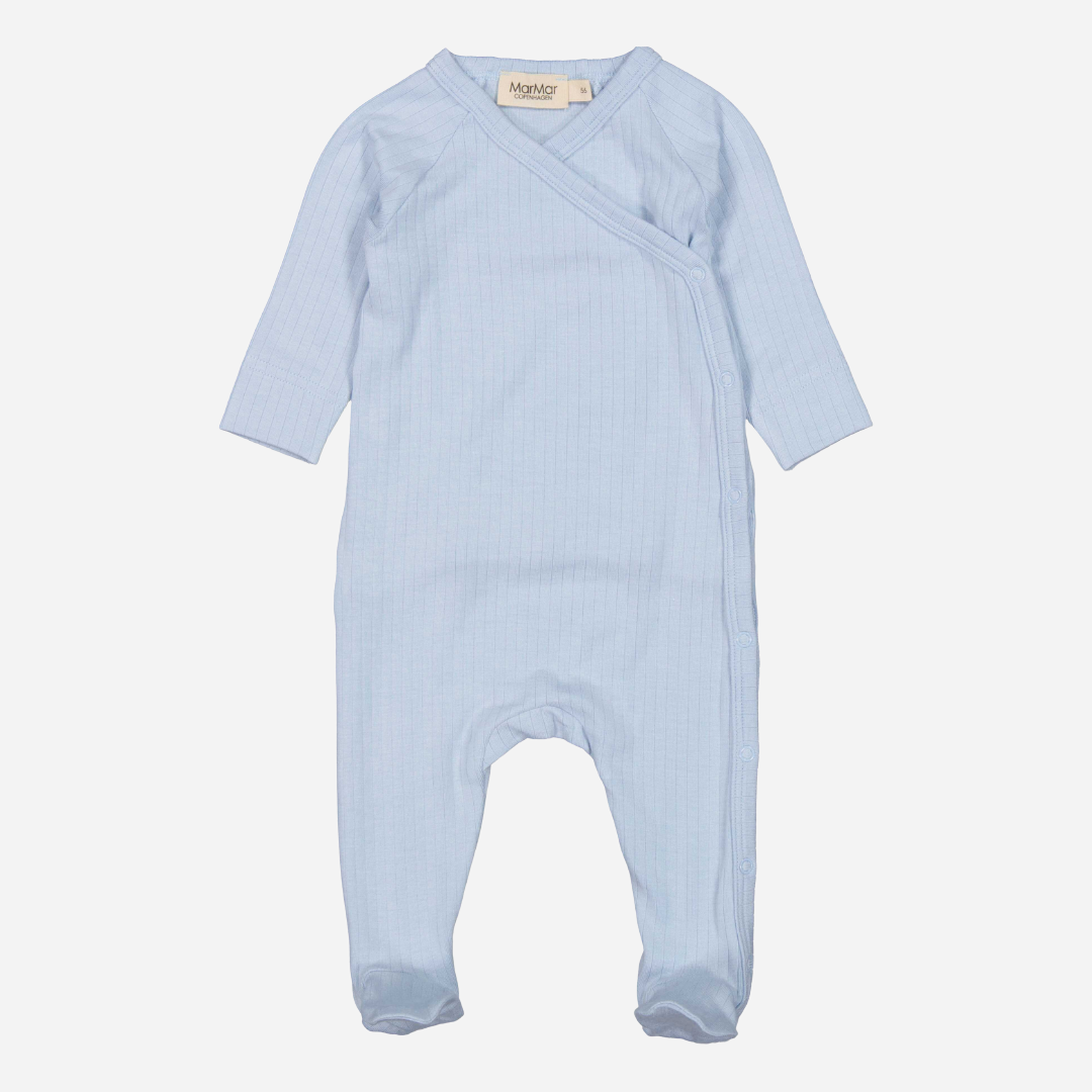 Sold at Bombon shop, designed by Mar Mar Copenhagen brand, this soft jumpsuit with feet in a summer rain blue for baby boys is perfect for any occasion.