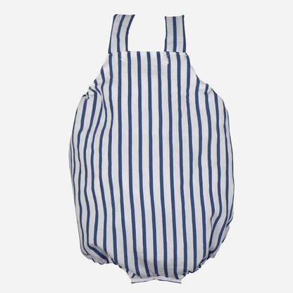 sold at Bombon shop, designed by Al Agua Patos brand, this blue and white striped romper for baby boys is perfect for spring and summer. back view