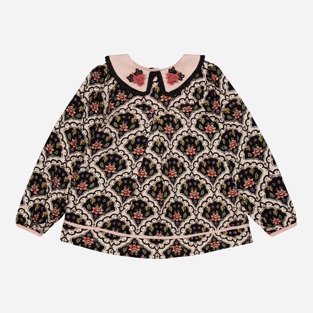 sold at Bombon shop, designed by Bachaa, Blouse, 100% ECOVERO® Viscose, Block Print, Hand embroidered and lace trimmed collar, Contrasting tape, Gathers at the front and back, Long elasticated sleeves, Contrasting yoke and buttons at the back. front view