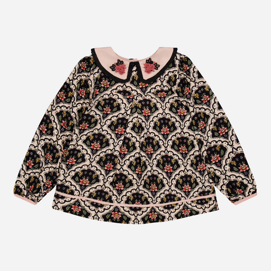 sold at Bombon shop, designed by Bachaa, Blouse, 100% ECOVERO® Viscose, Block Print, Hand embroidered and lace trimmed collar, Contrasting tape, Gathers at the front and back, Long elasticated sleeves, Contrasting yoke and buttons at the back. front view