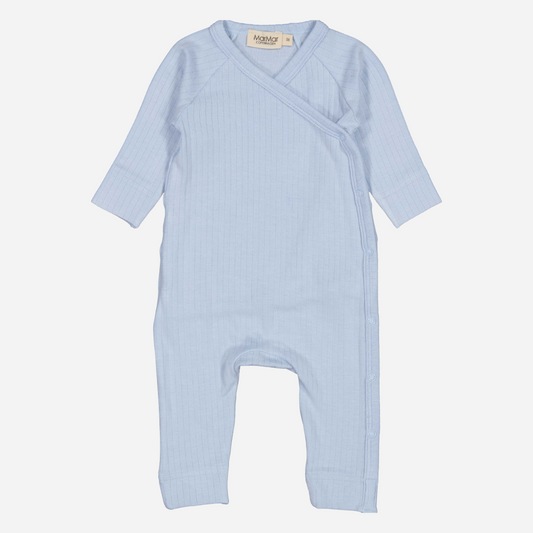 Sold at Bombon shop, designed by Mar Mar Copenhagen brand, this soft jumpsuit in a summer rain blue for baby boys is perfect for any occasion.