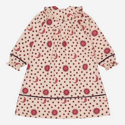 Nightdress, organic cotton twill (174 g/m²), Block print, Hand embroidery on the collar, Ladder lace on the bottom of the sleeves and dress, Gathers at the front and back, Contrasting buttons. back view