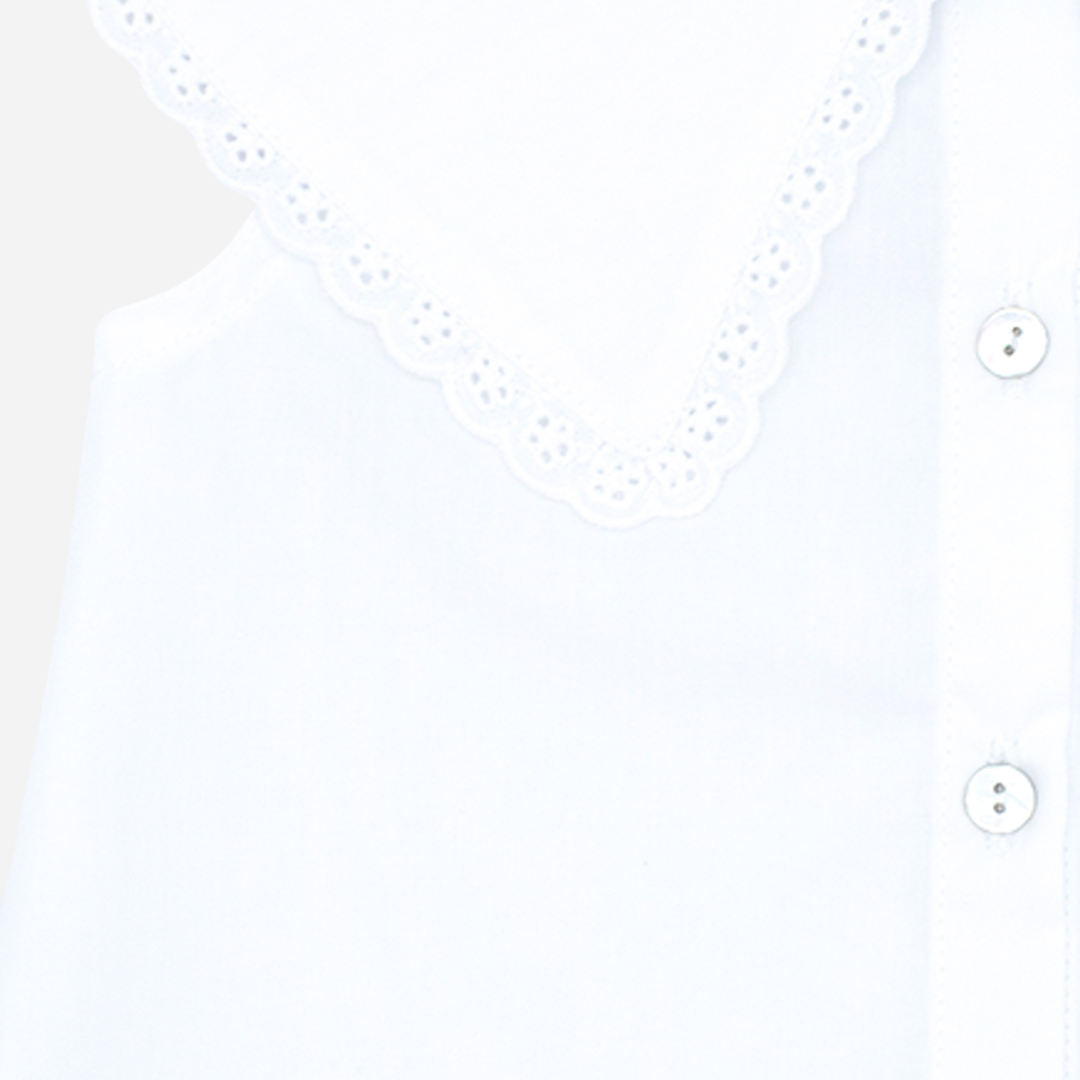Sold at Bombon shop, designed by Fina Ejerique brand, white poplin collar blouse for babies and toddlers is perfect for spring and summer. zoom view