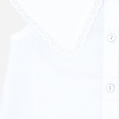 Sold at Bombon shop, designed by Fina Ejerique brand, white poplin collar blouse for babies and toddlers is perfect for spring and summer. zoom view
